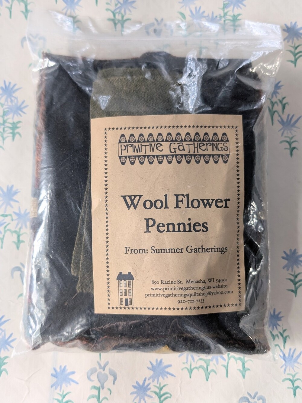 Primitive Gatherings Wool Flower Pennies Kit NEW Primitive Applique Mat DIY